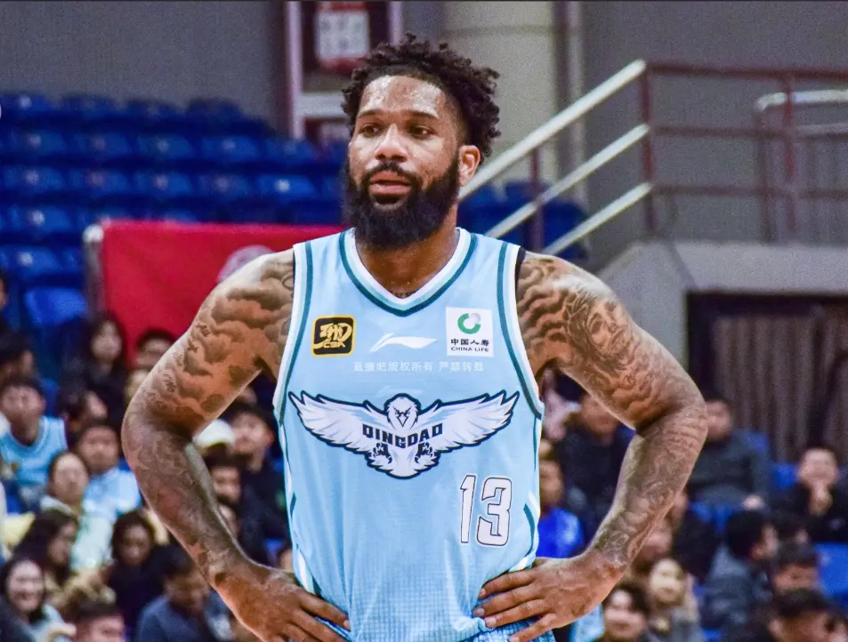 的外线三分 的外线三分