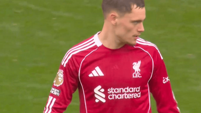 他在利物浦, 格兰足球专, alt 他在利物浦, 格兰足球专, alt